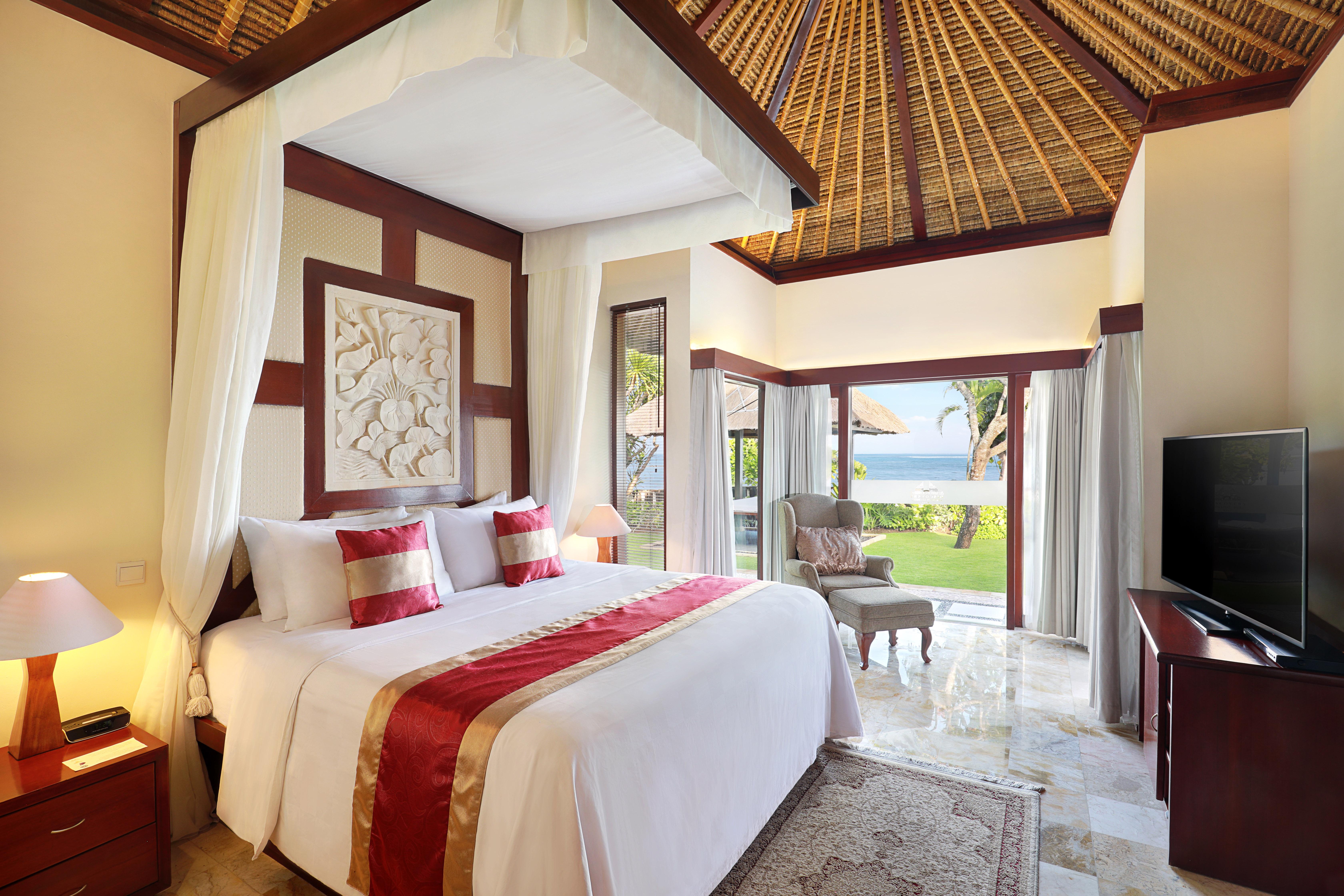 Discovery Kartika Plaza Hotel Kuta Lombok Eksteriør billede A bedroom at the Westin Maldives