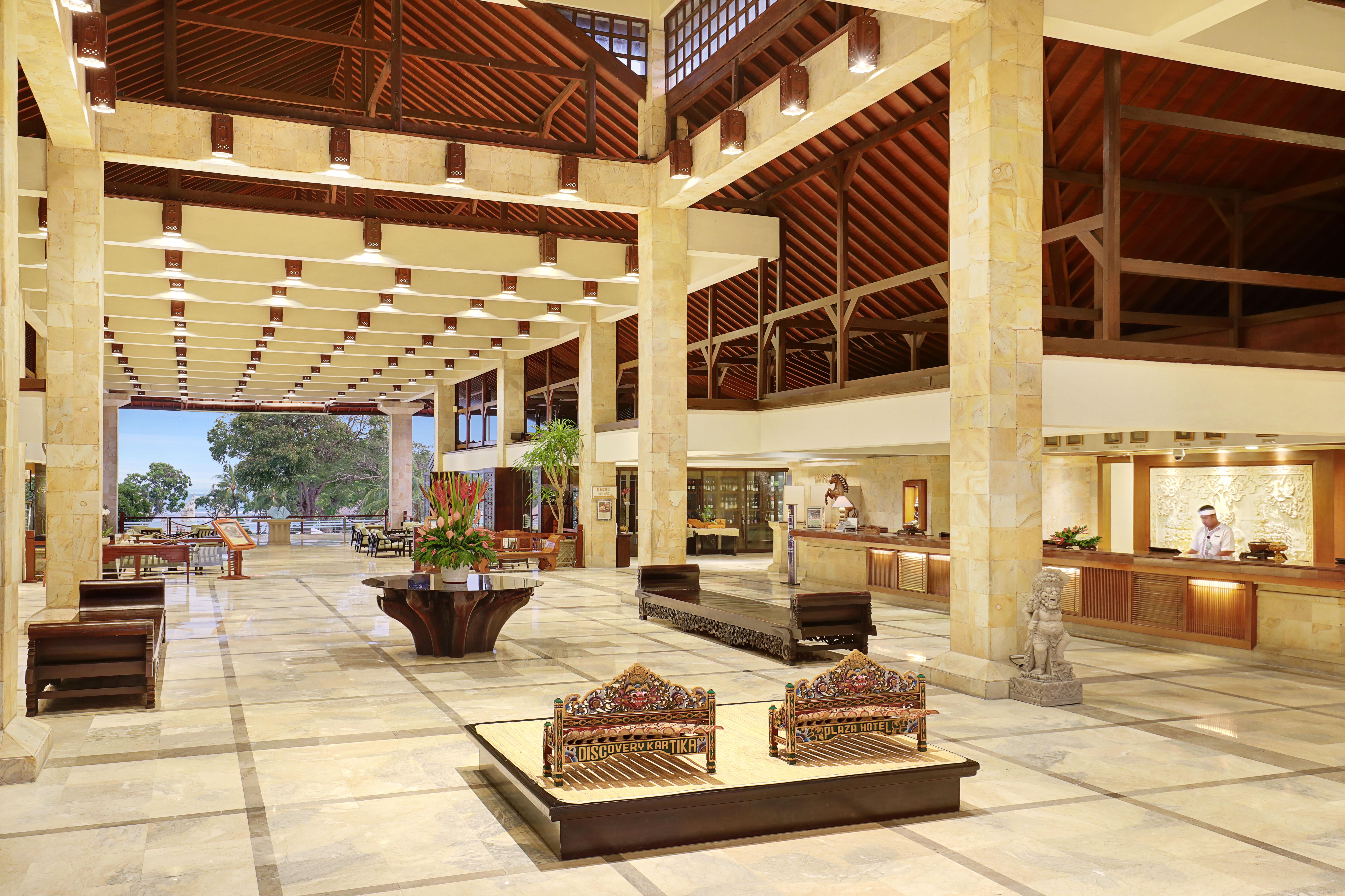 Discovery Kartika Plaza Hotel Kuta Lombok Eksteriør billede Lobby